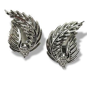 Vintage Lisner Silver Tone Feather Earrings Mid-century 1960’s